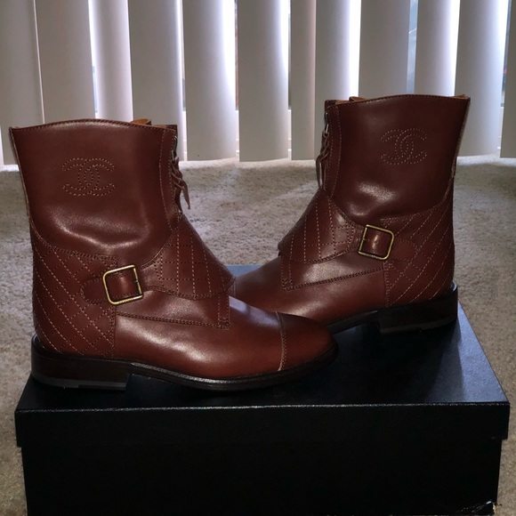 New women’s Chanel Ankle riding boots - Picture 4 of 6